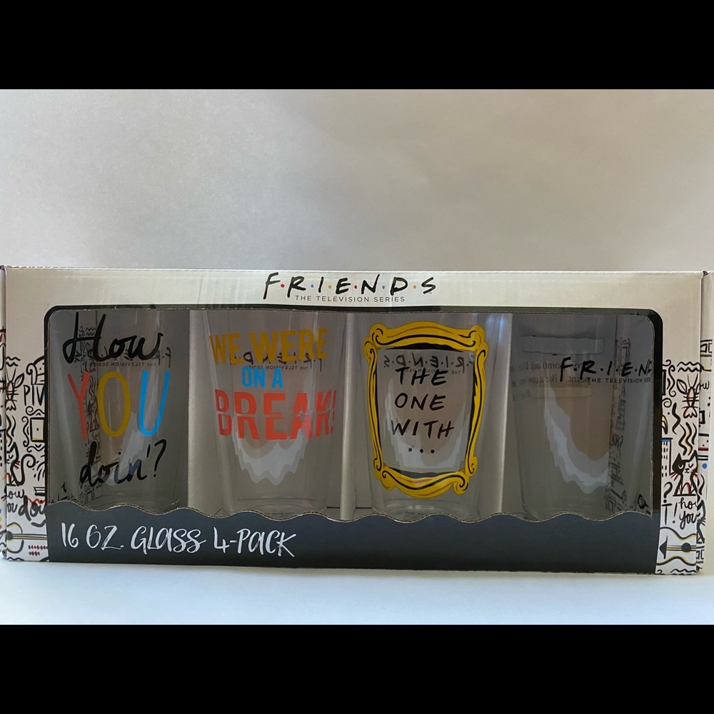 Friends 16oz 4 pack curved glass set